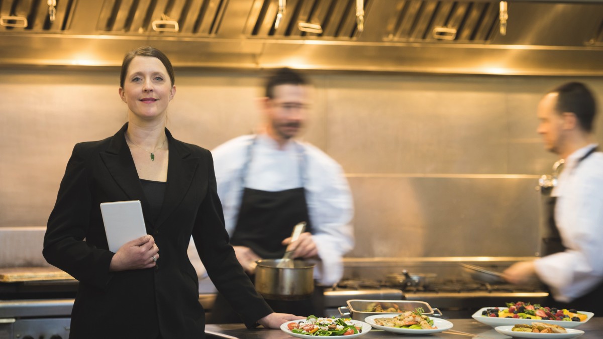 ADMINISTRACIÓN BÁSICA DE RESTAURANTES